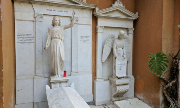 I familiari di Emanuela al Vaticano: «Verificate una tomba al cimitero teutonico»